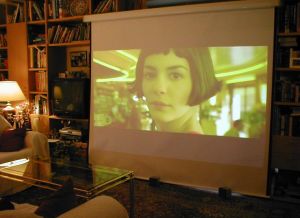 Kinoqualit�t Heimkino Projektionswand